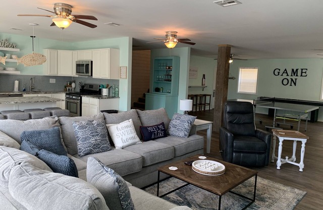 Gem on Lake Tenkiller with open floor plan and game room for kids/adults.
