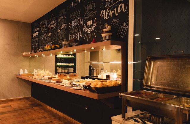 Geneviee Palace Hotel