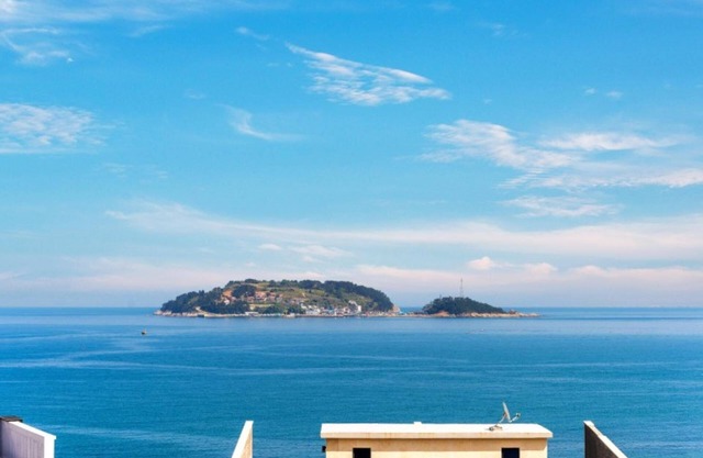 Geoje Island Viken Kids Pool Villa