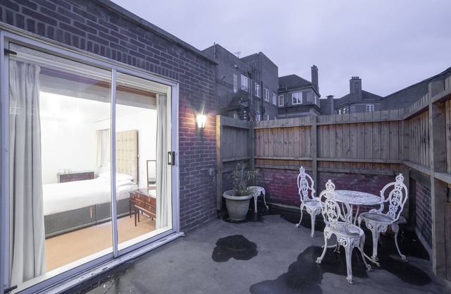 George Hotel, Burslem, Stoke-on-Trent