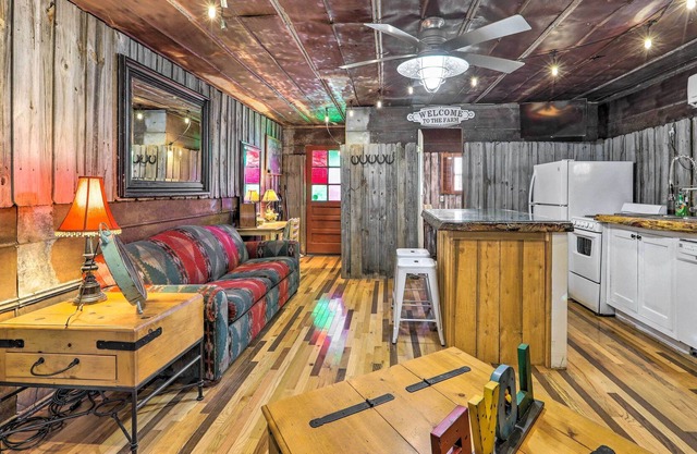 Georgia Farm Vacation Rental Cabin ~ 12 Mi to Rome