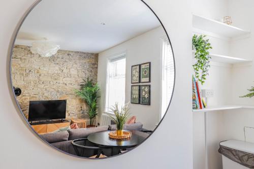 Georgia Suite - Modern 1BR Apartment with Parking & WIFI