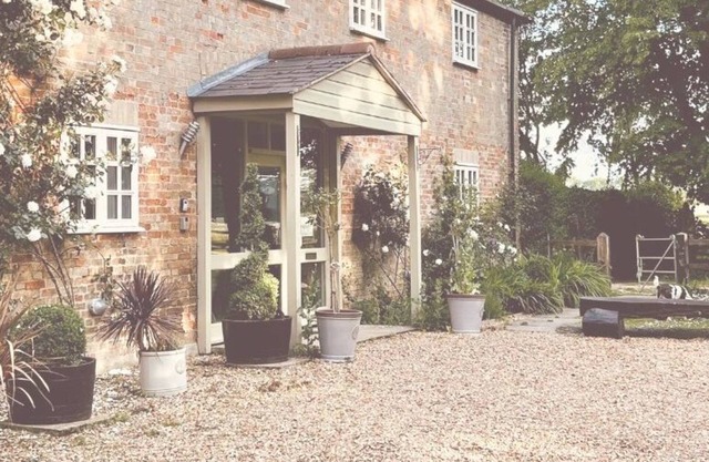 Georgian CoachHouse Country Retreat & Hot Tub.Ideal for celebrations & families!