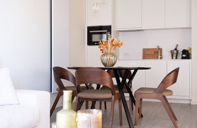 Gerenoveerd appartement met zijdelings zeezicht en kwalitatieve materialen