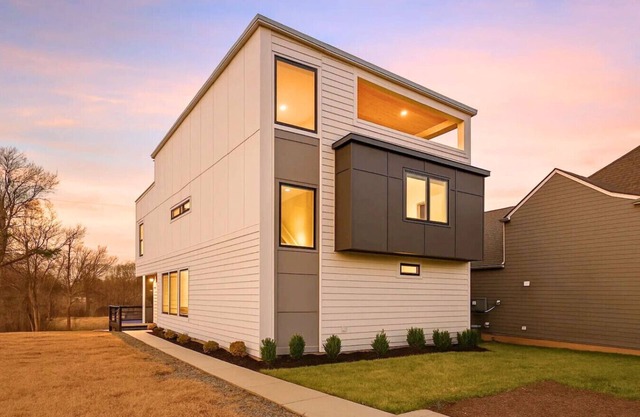 Germantown Super Pad-Rooftop Deck