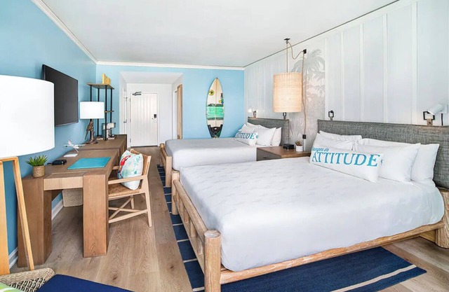 Get Ready for Blissful Getaway! Rooftop Pool, Parking, Pets Allowed!