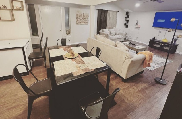 Getaway~ central location ~ Luxury~ in a heart of Dallas Fort Worth~AT&T stadium