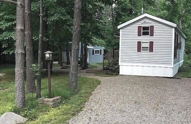 Getaway cottage near lake James, private lake and beach 3 mi fr Pokagon St Park