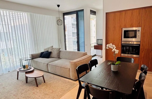 Geula 2bedroom with balcony