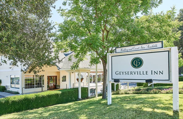 Geyserville Inn