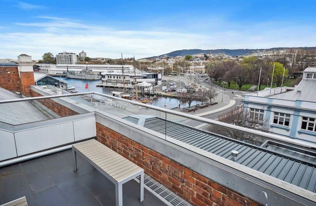 Gibson's Mill Penthouse with private balcony - 302