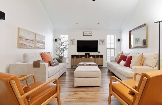 Gigi's Beach Getaway with Game Room, Smart TVs, WiFi, Beautiful Patio/Fire Pit