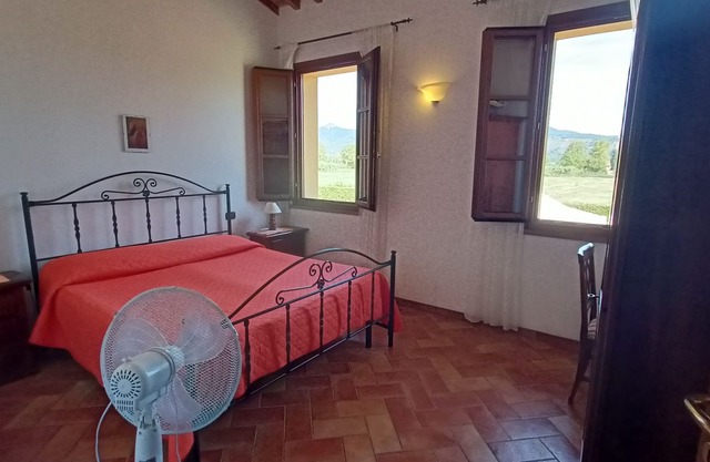 GIGLIO apartment, up to 4 people NO KIDS LOCATION