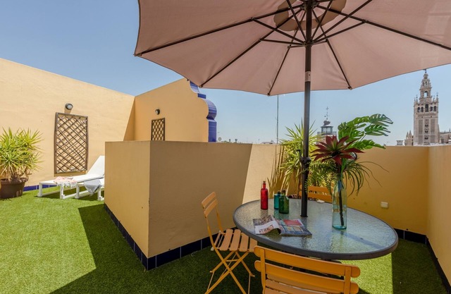 Giralda Views Deluxe with Private Terrace