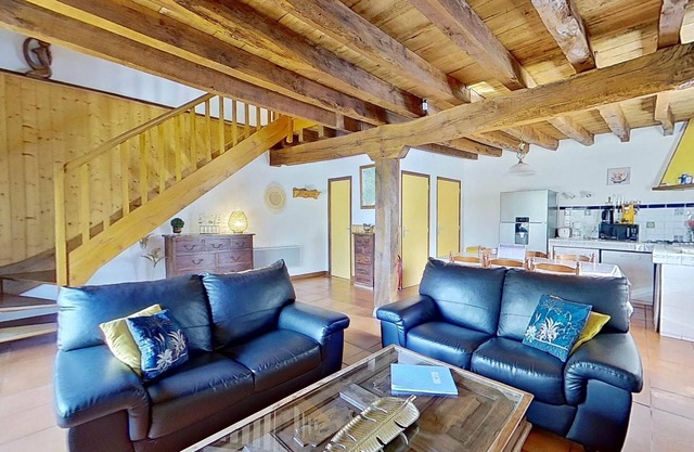 Gite 6 people - “Le Safran”