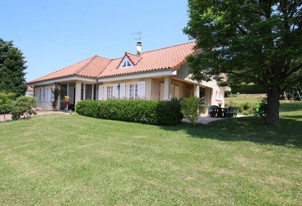 Gite Arsac-en-Velay, 7 bedrooms, 12 persons