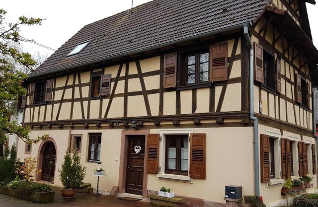 GITE AU PETIT RUISSEAU-Etage et combles-maison alsacienne 4 personnes 4 nuitées minimum