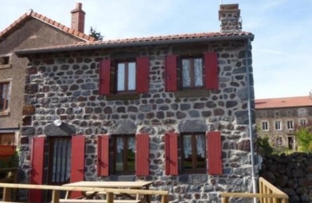 Gite Cayres, 2 bedrooms, 4 persons
