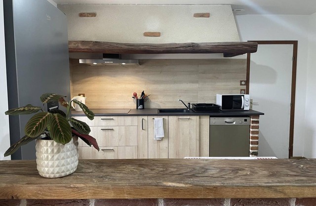 Gite Dhuizon, 4 bedrooms, 10 persons