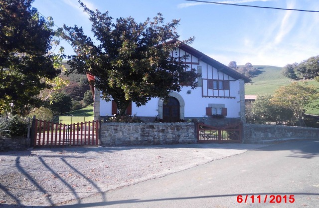 Gîte in the heart of the Basque Country on a working farm