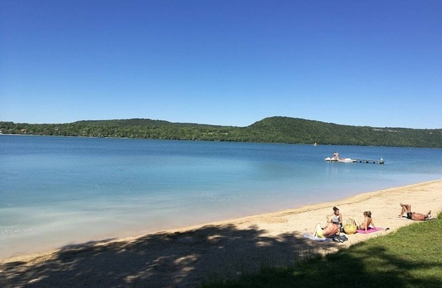 Gite jura, lac de Chalain, cascades du hérisson, friendly and comfortable