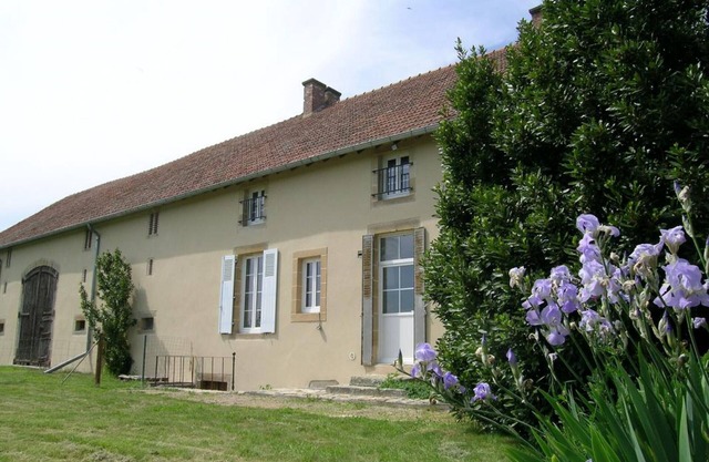 Gite Montvicq, 3 bedrooms, 6 persons
