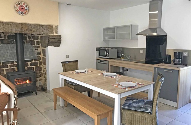 Gite Saint-Fraimbault, 3 bedrooms, 7 persons