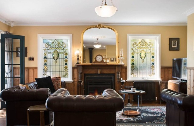 Gladville- old world charm with stunning views