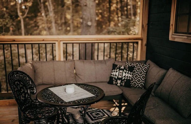 Glamphouse Muskoka