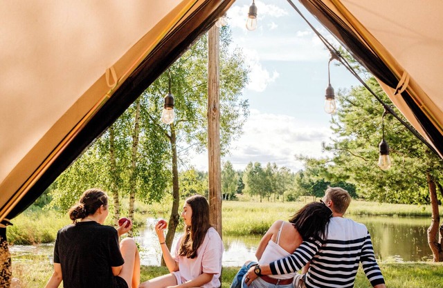 Glampine - Luxurious glamping tents in the Seru forest