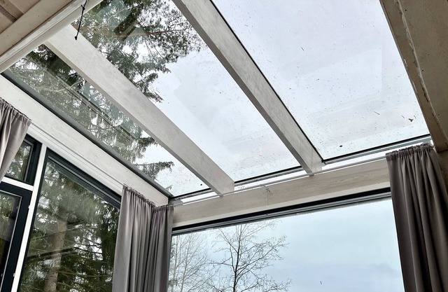 Glass Igloos - Lasisviitti