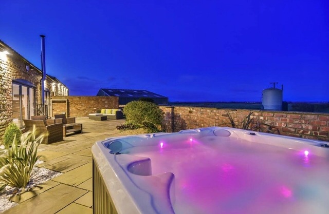 Glebe Farm 4br, Sleeps 11, Hot Tub, Pet Friendly