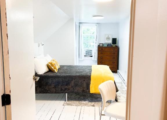 Glen Margaret Lake Loft Guest House