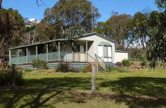 Glendara Cottage - located at Harrow