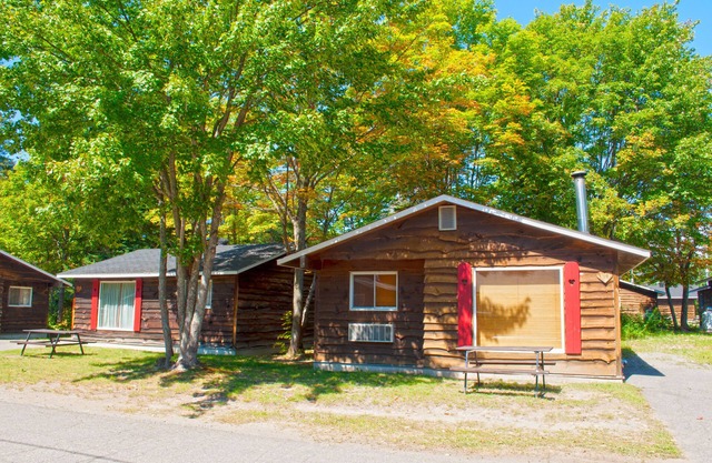 Glenview Cottages