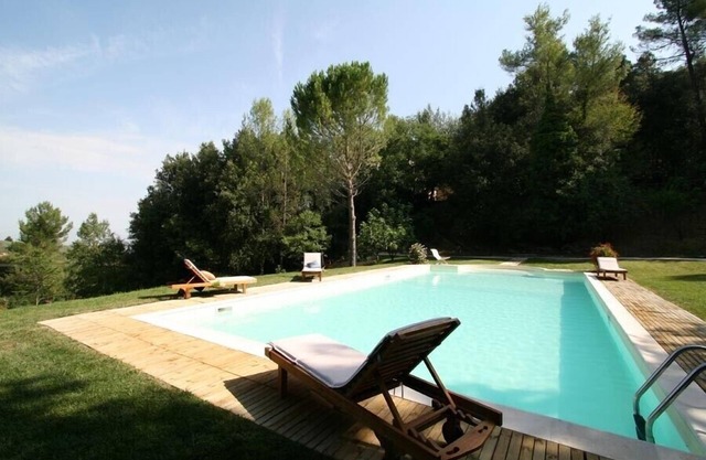 Gli Gnomi, rent our e bike to visit all Umbria and enjoy our fantastic pool