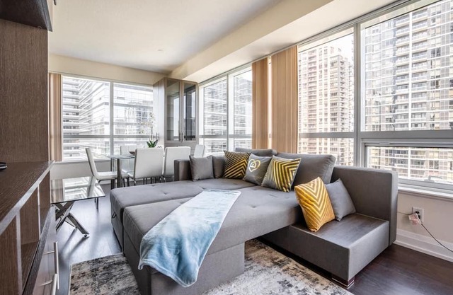 GLOBALSTAY. Luxury 2Bd 2BR Sheppard Metro. Free parking