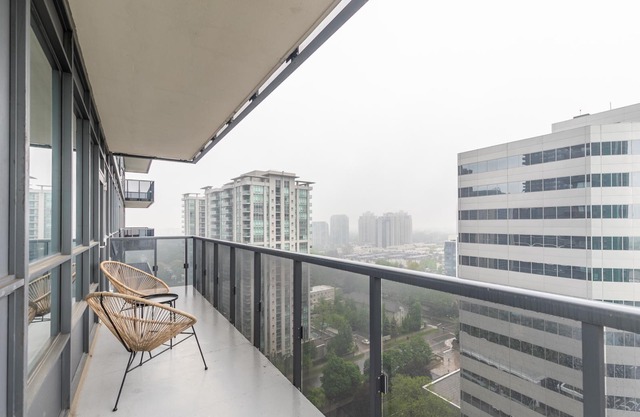 GLOBALSTAY. Modern 2bd 2 bath Skyscraper. Free parking