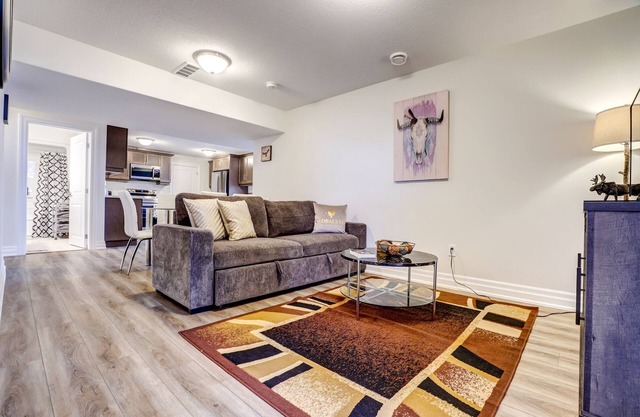 GLOBALSTAY. New 4Bd Basement in Port Elgin. Close to the Beach
