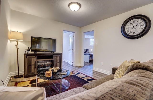 GLOBALSTAY. New 4Bd Basement in Port Elgin. Close to the Beach