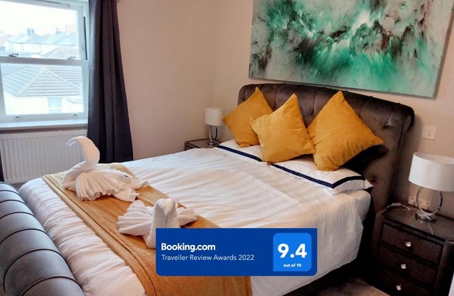 Glorious Duplex Holiday Apartment By The Sea