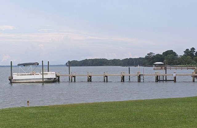 Goat Island Lake Haven Condo