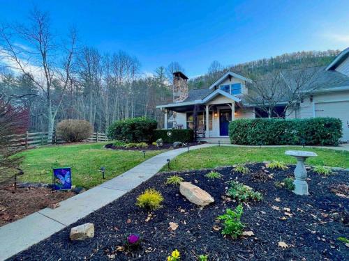 Golden Acres Ranch Hot Tub+Gameroom+Creek & wifi