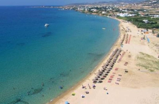 Golden Beach: House /Villa - Golden Beach