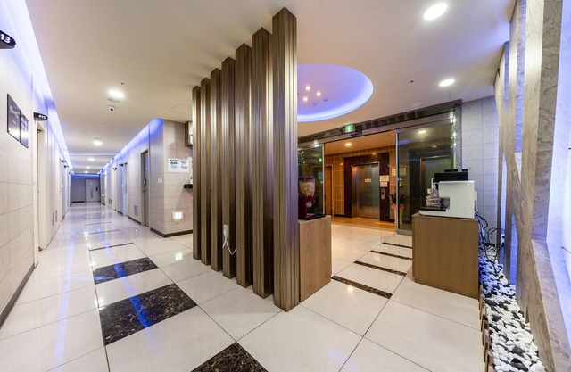 Golden Business Hotel