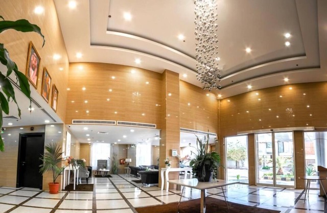 Golden Garden Al Corniche Hotel