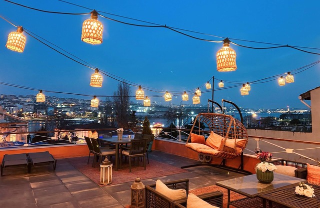 Golden Horn Gem: 3-Bedroom Apartment with Scenic Terrace and Seaside Location