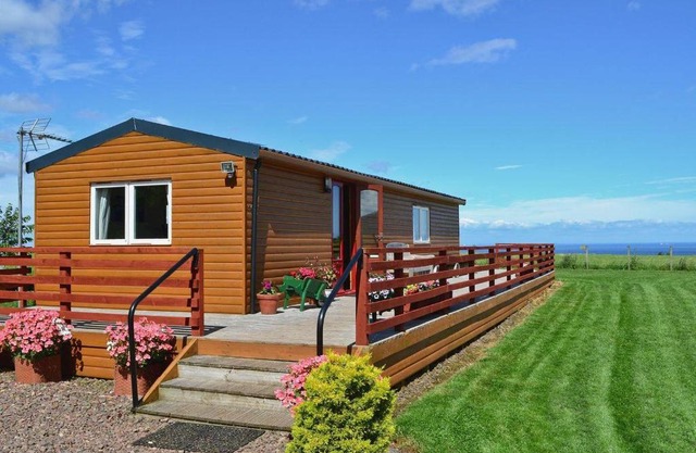 Golden Oak Chalet