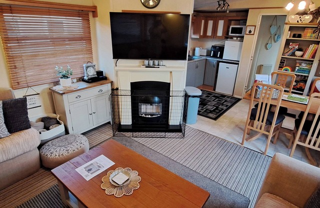 Golden Sands Towyn Seaside Caravan - Sleeps 6