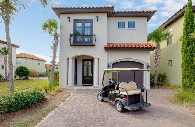 Golf Cart Included ~ Community Pool ~ Family Friendly